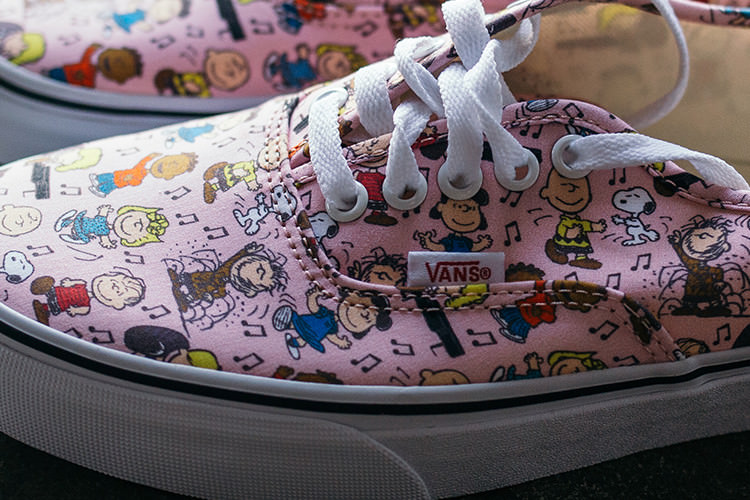 Vans Peanuts i rosa og hvid sål