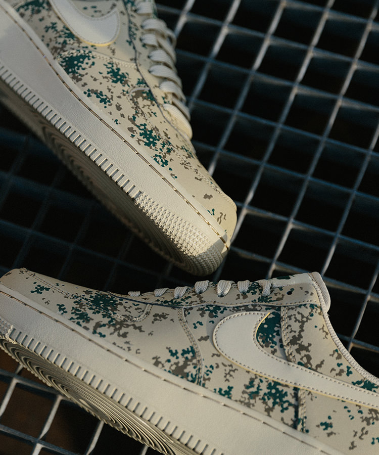 MENS AIR FORCE 1 07 LV8 sko beige Camouflage